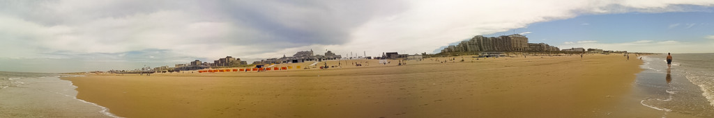 Panoramic view of the Noordwijk shoreline